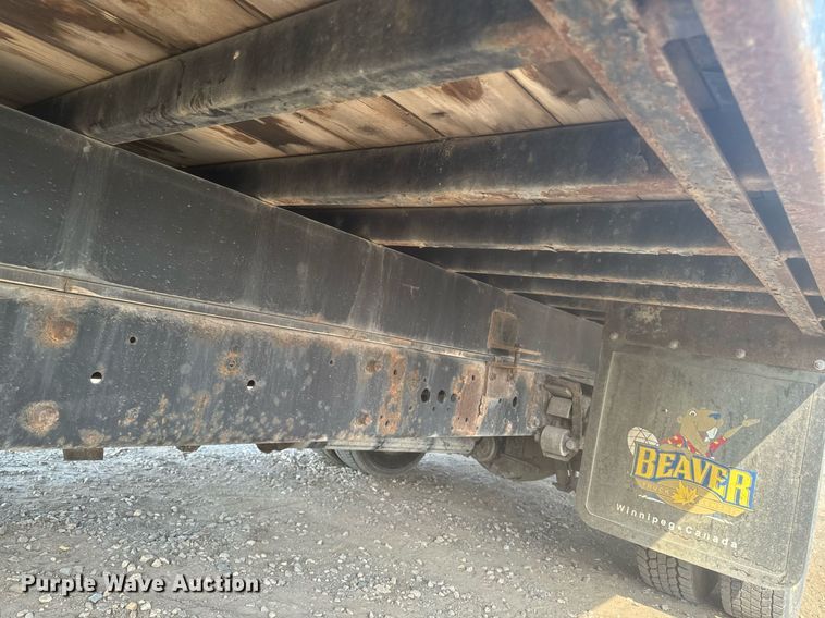 image for item DP8459 2006 Ford LCF flatbed truck