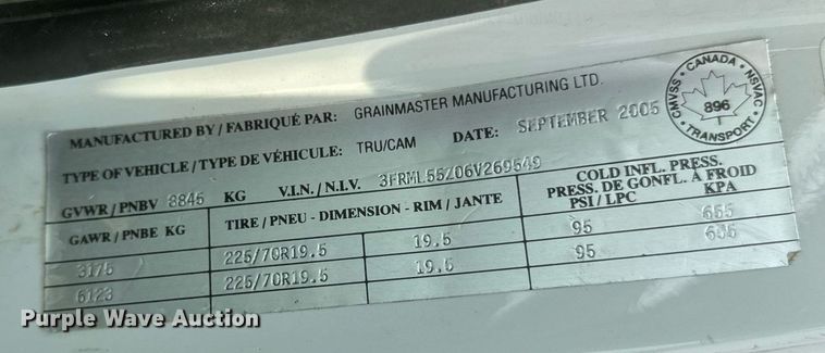 image for item DP8459 2006 Ford LCF flatbed truck