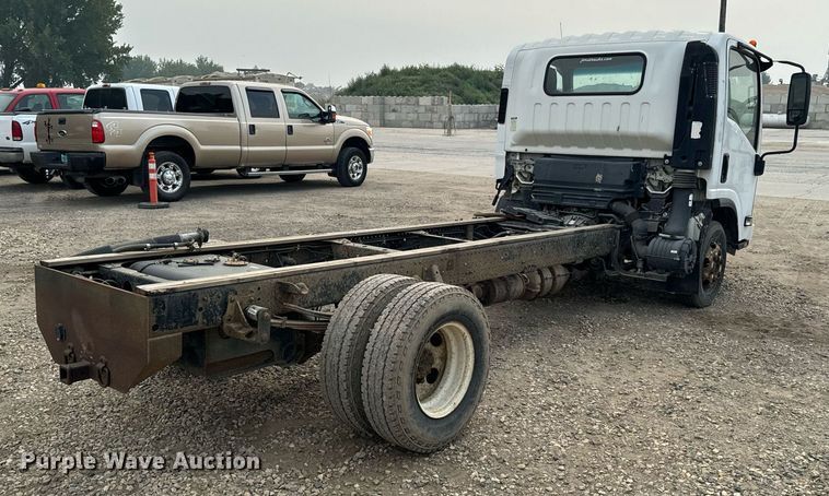 image for item DP8460 2008 Isuzu NPR truck cab and chassis