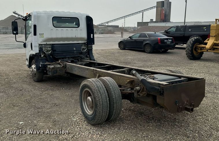 image for item DP8460 2008 Isuzu NPR truck cab and chassis