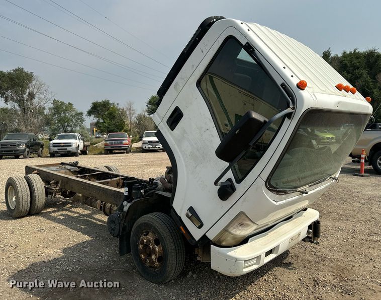 image for item DP8460 2008 Isuzu NPR truck cab and chassis