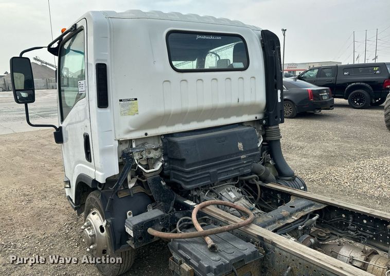 image for item DP8460 2008 Isuzu NPR truck cab and chassis