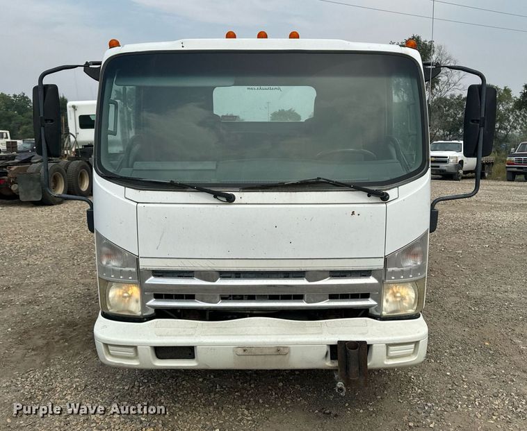 image for item DP8460 2008 Isuzu NPR truck cab and chassis