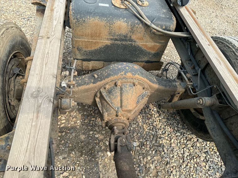 image for item DP8460 2008 Isuzu NPR truck cab and chassis