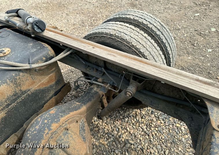 image for item DP8460 2008 Isuzu NPR truck cab and chassis