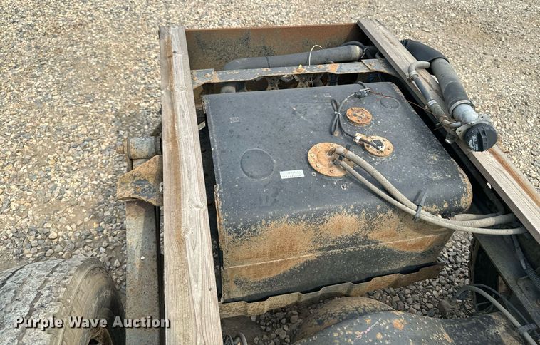 image for item DP8460 2008 Isuzu NPR truck cab and chassis