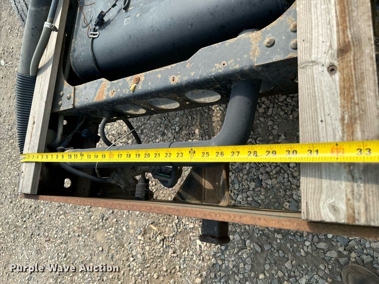 image for item DP8460 2008 Isuzu NPR truck cab and chassis