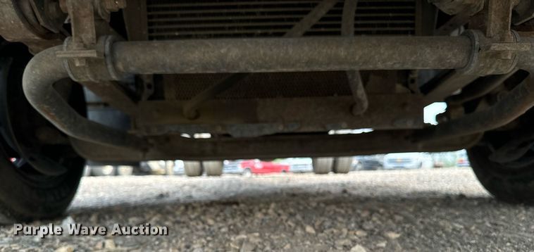 image for item DP8460 2008 Isuzu NPR truck cab and chassis