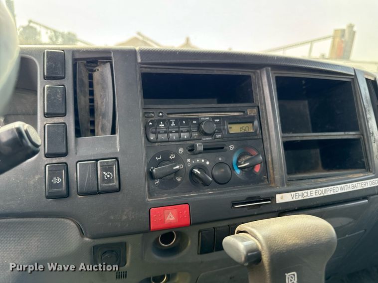 image for item DP8460 2008 Isuzu NPR truck cab and chassis