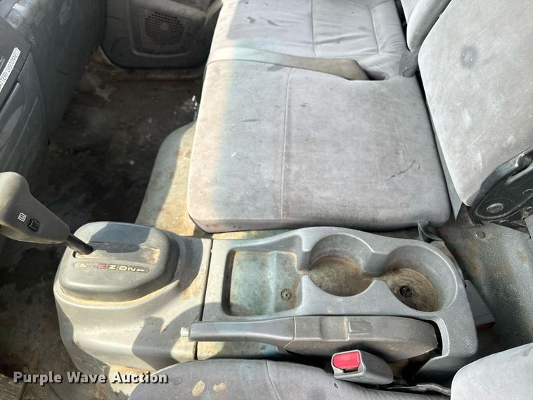 image for item DP8460 2008 Isuzu NPR truck cab and chassis