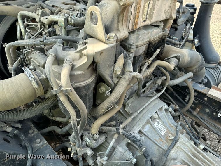 image for item DP8460 2008 Isuzu NPR truck cab and chassis