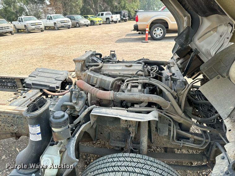 image for item DP8460 2008 Isuzu NPR truck cab and chassis