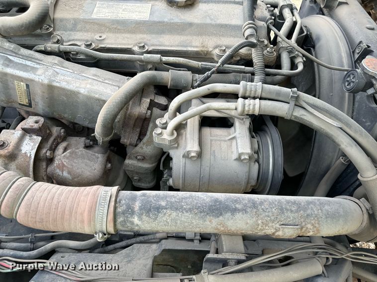 image for item DP8460 2008 Isuzu NPR truck cab and chassis