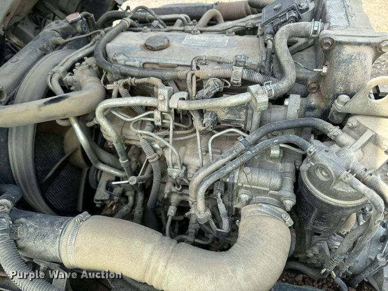 image for item DP8460 2008 Isuzu NPR truck cab and chassis