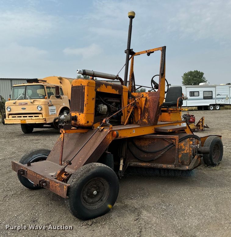 image for item DP8463 1979 Broce HS broom