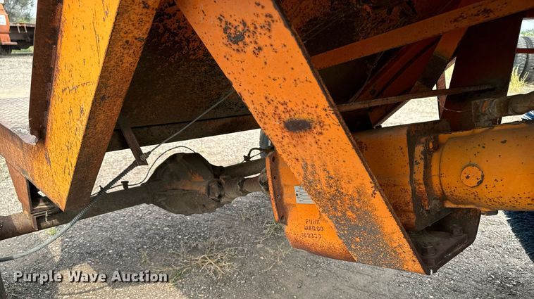 image for item DP8463 1979 Broce HS broom