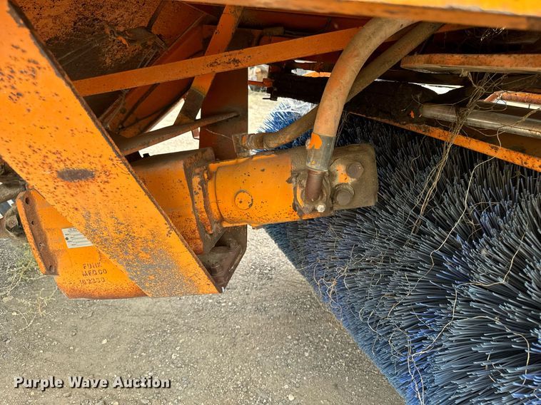 image for item DP8463 1979 Broce HS broom