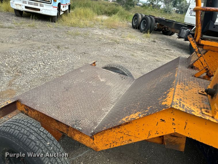 image for item DP8463 1979 Broce HS broom