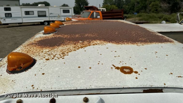 image for item DP8464 1975 GMC 5000 flatbed truck