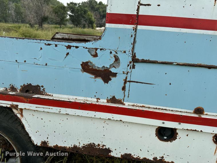 image for item DP8464 1975 GMC 5000 flatbed truck