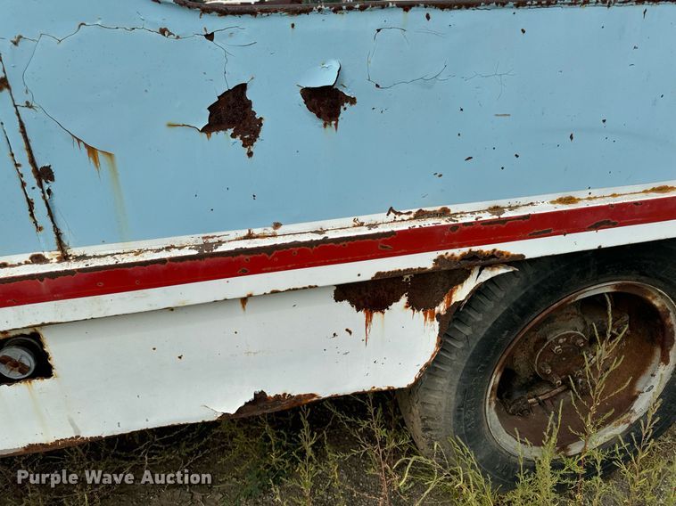 image for item DP8464 1975 GMC 5000 flatbed truck