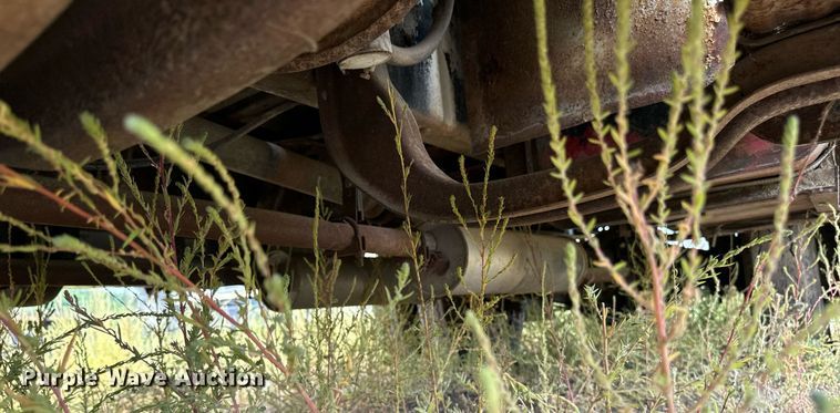 image for item DP8464 1975 GMC 5000 flatbed truck