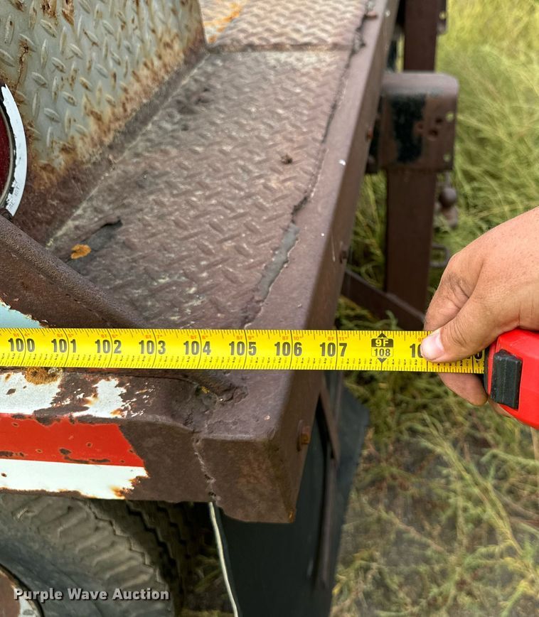 image for item DP8464 1975 GMC 5000 flatbed truck