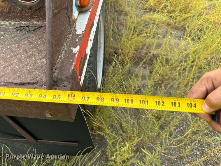 image for item DP8464 1975 GMC 5000 flatbed truck