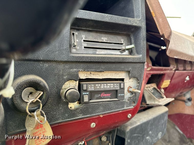 image for item DP8464 1975 GMC 5000 flatbed truck