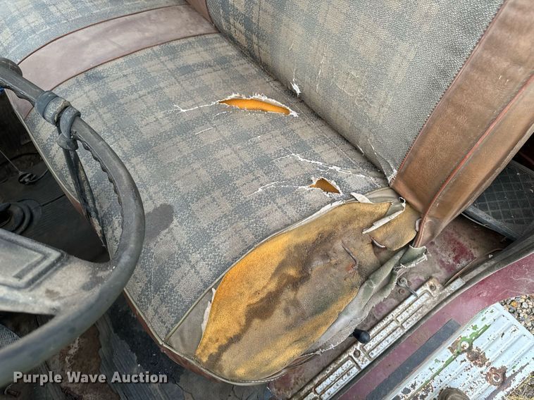 image for item DP8464 1975 GMC 5000 flatbed truck