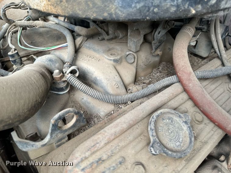 image for item DP8464 1975 GMC 5000 flatbed truck