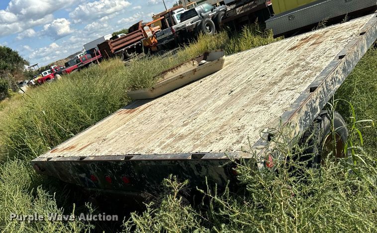 image for item DP8465 1995 GMC Topkick  flatbed truck