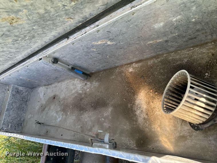 image for item DP8465 1995 GMC Topkick  flatbed truck