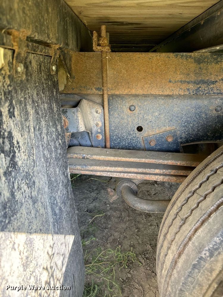 image for item DP8465 1995 GMC Topkick  flatbed truck