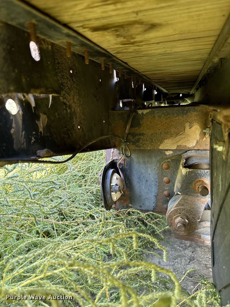 image for item DP8465 1995 GMC Topkick  flatbed truck