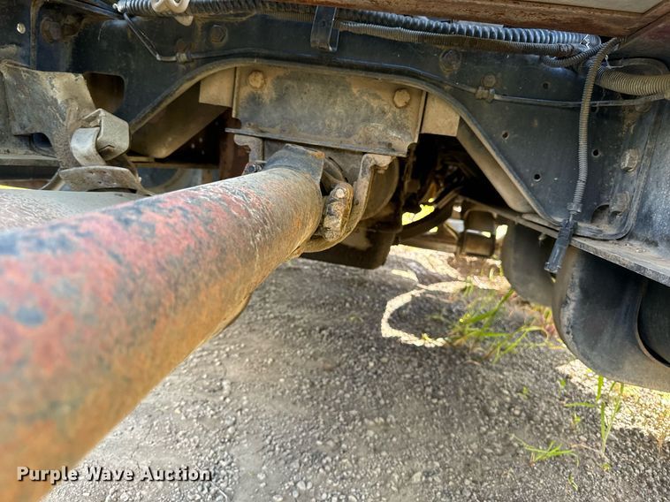 image for item DP8465 1995 GMC Topkick  flatbed truck