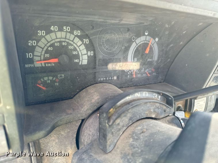 image for item DP8465 1995 GMC Topkick  flatbed truck