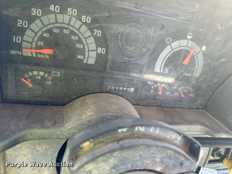 image for item DP8465 1995 GMC Topkick  flatbed truck