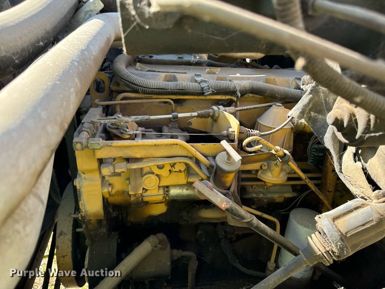 image for item DP8465 1995 GMC Topkick  flatbed truck