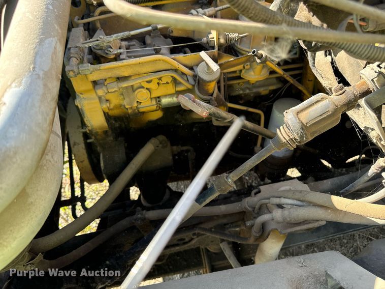 image for item DP8465 1995 GMC Topkick  flatbed truck