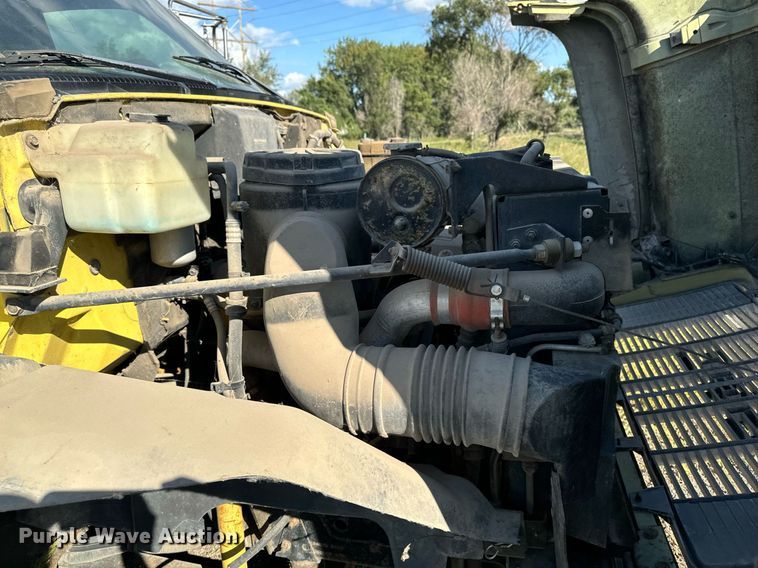 image for item DP8465 1995 GMC Topkick  flatbed truck