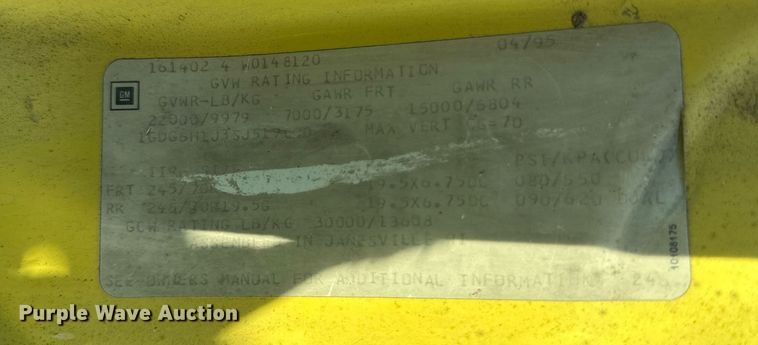 image for item DP8465 1995 GMC Topkick  flatbed truck