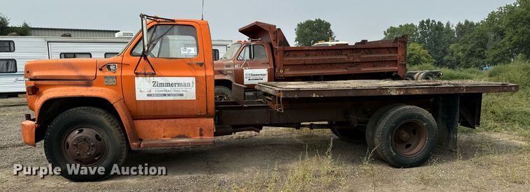 image for item DP8466 1974 Chevrolet C60 flatbed truck