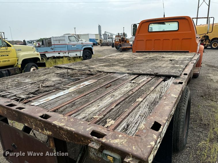 image for item DP8466 1974 Chevrolet C60 flatbed truck