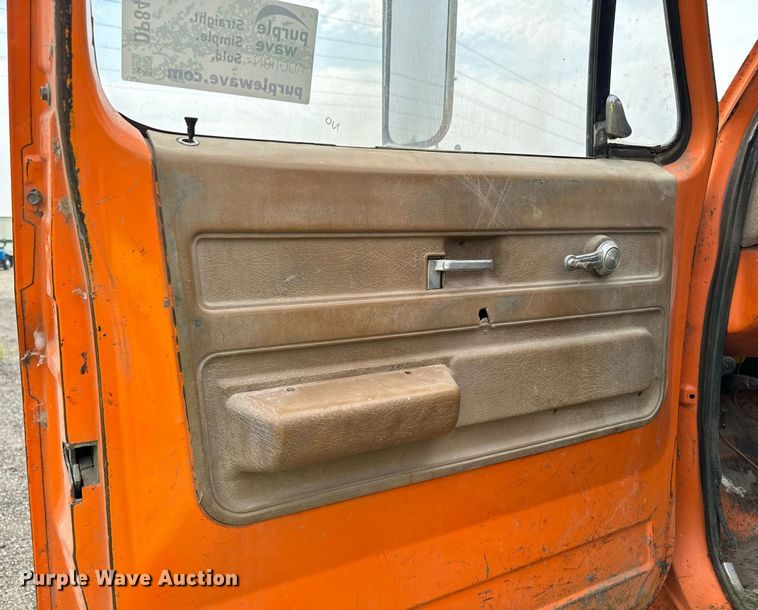 image for item DP8466 1974 Chevrolet C60 flatbed truck