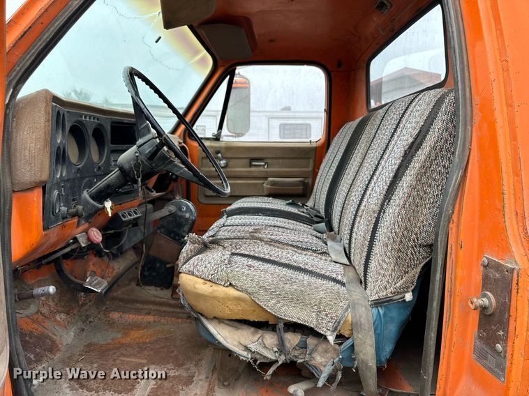 image for item DP8466 1974 Chevrolet C60 flatbed truck