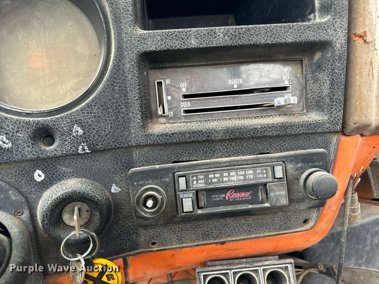 image for item DP8466 1974 Chevrolet C60 flatbed truck