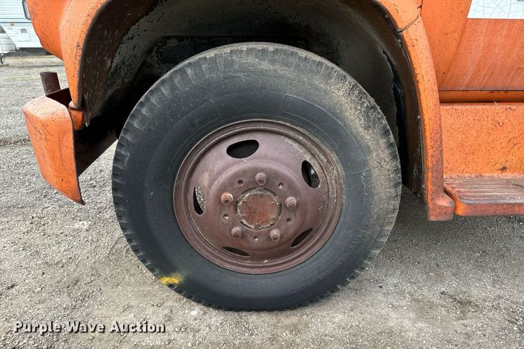 image for item DP8466 1974 Chevrolet C60 flatbed truck