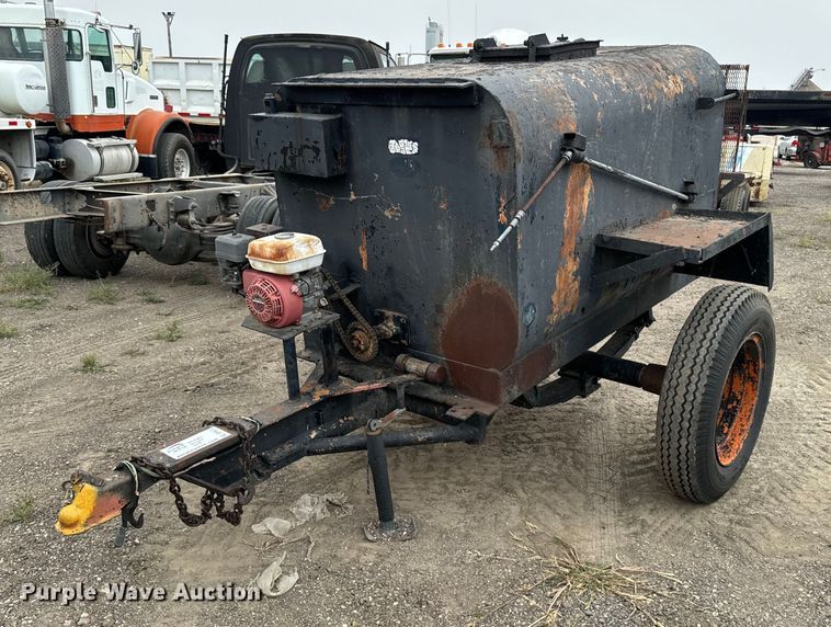 image for item DP8472 Asphalt trailer