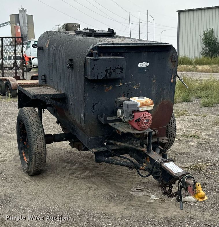 image for item DP8472 Asphalt trailer
